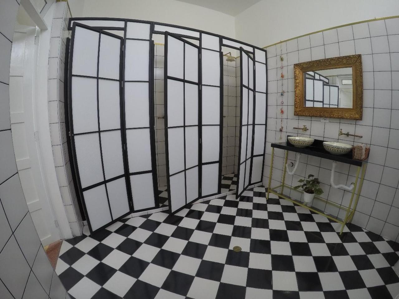 Nomad Hostel Medellín Buitenkant foto