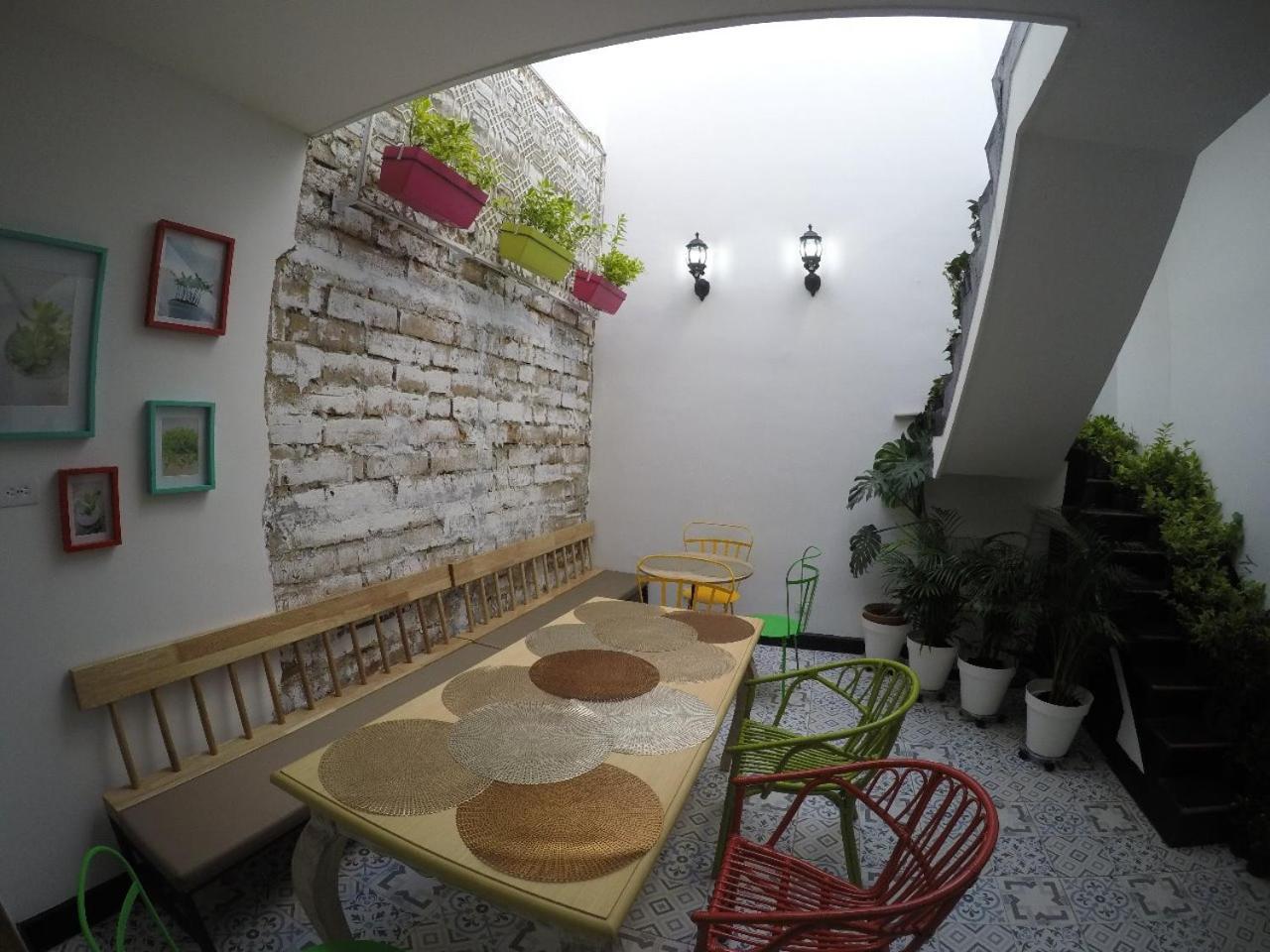 Nomad Hostel Medellín Buitenkant foto